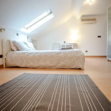 Apartment Cozy & Comfort, 10 Minutes Airport And Center *