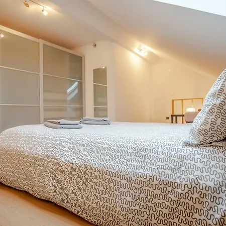 Apartment Cozy & Comfort, 10 Minutes Airport And Center Lisbon